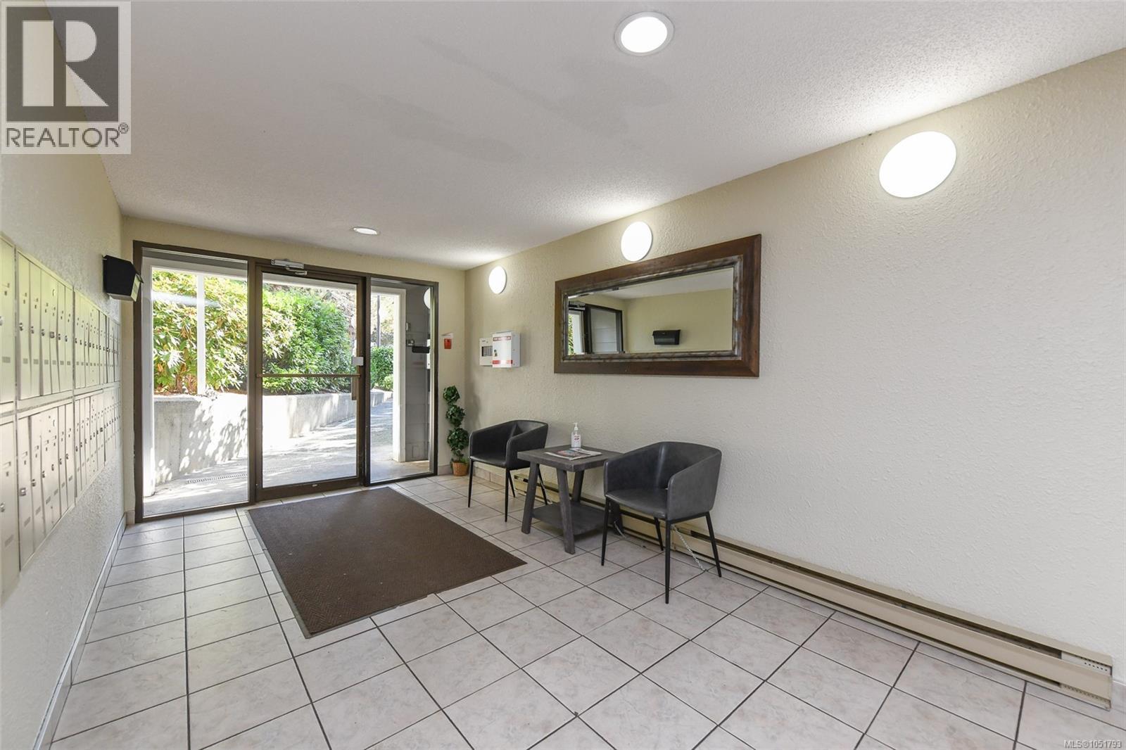 #107 175 Centennial Dr - 22