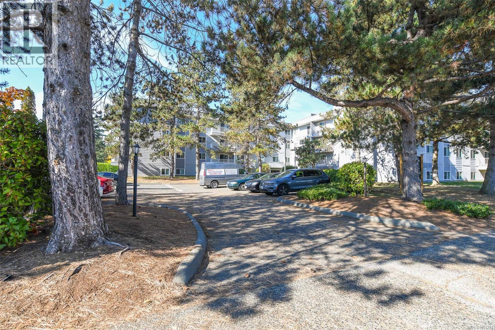 #107 175 Centennial Dr - Image 27