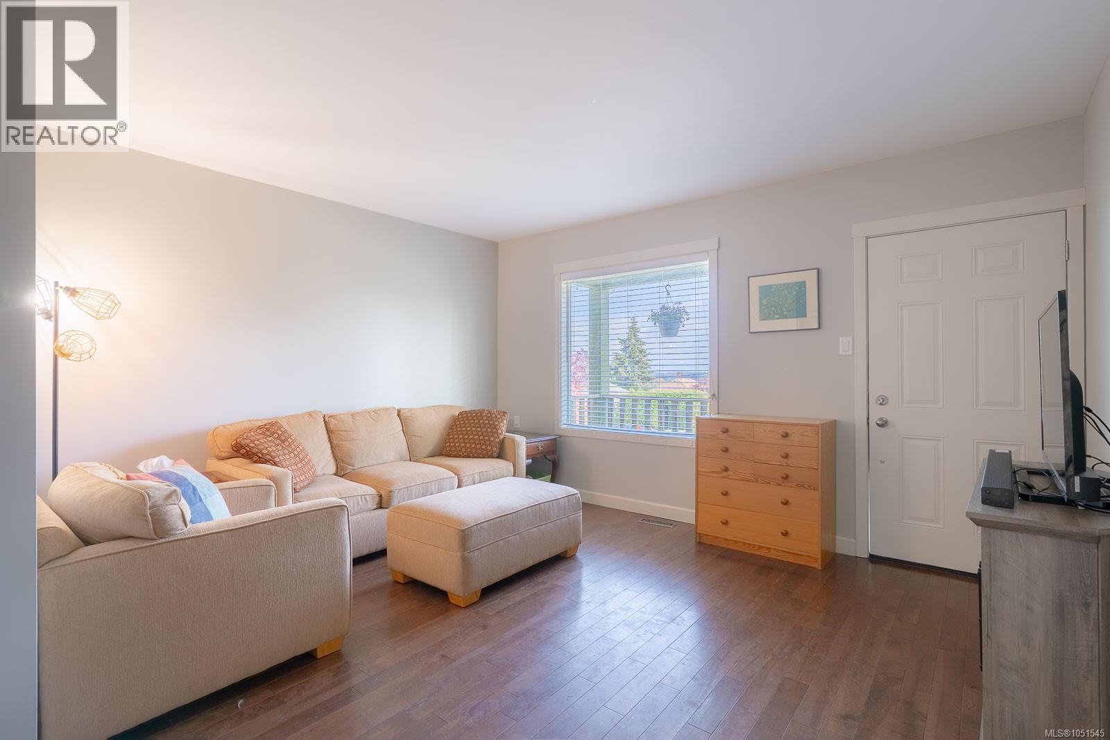 121 Harvey St - 5