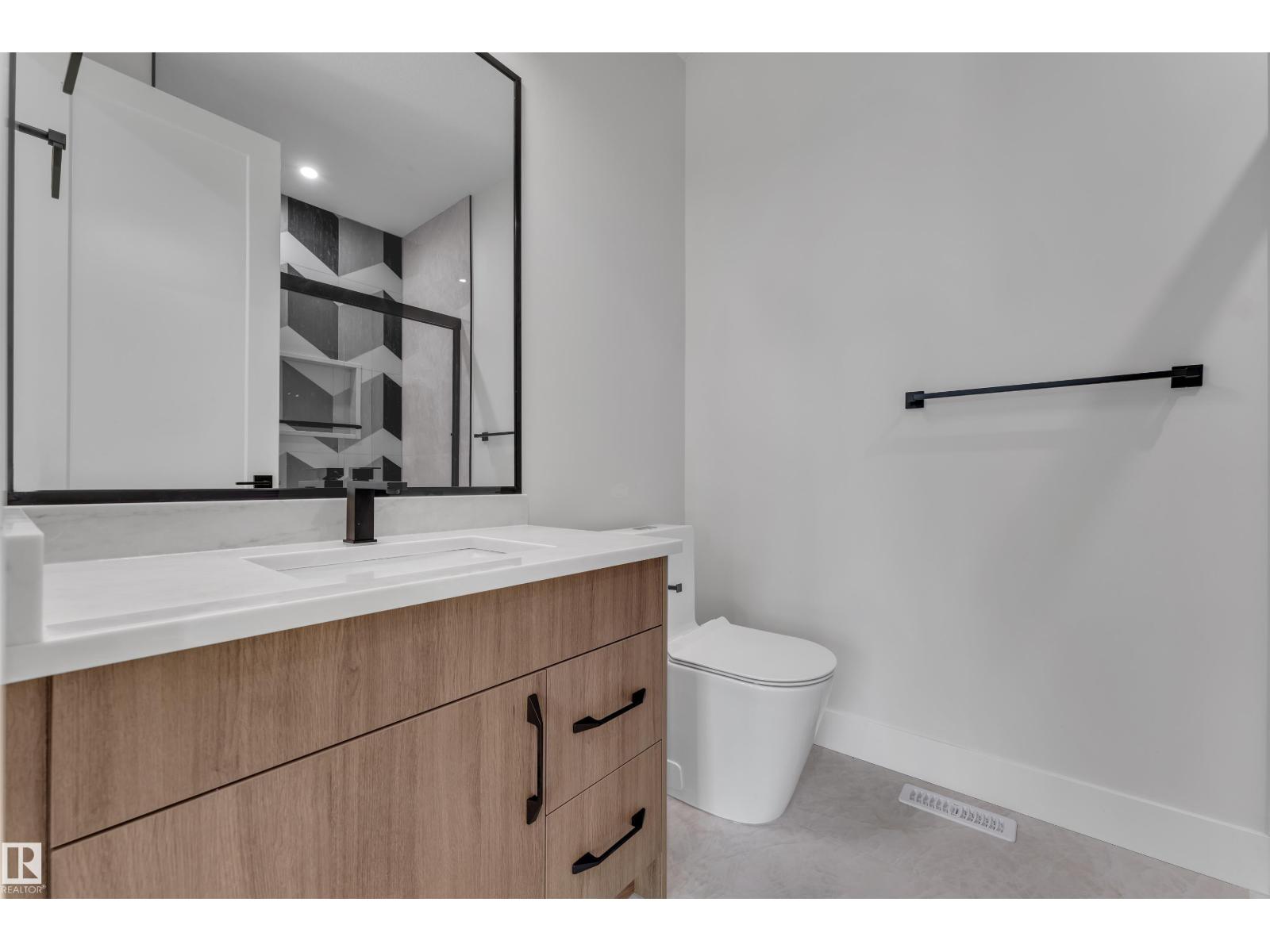 22335 85 Avenue NW, Rosenthal (Edmonton) — photo 24 of 30: Property photo