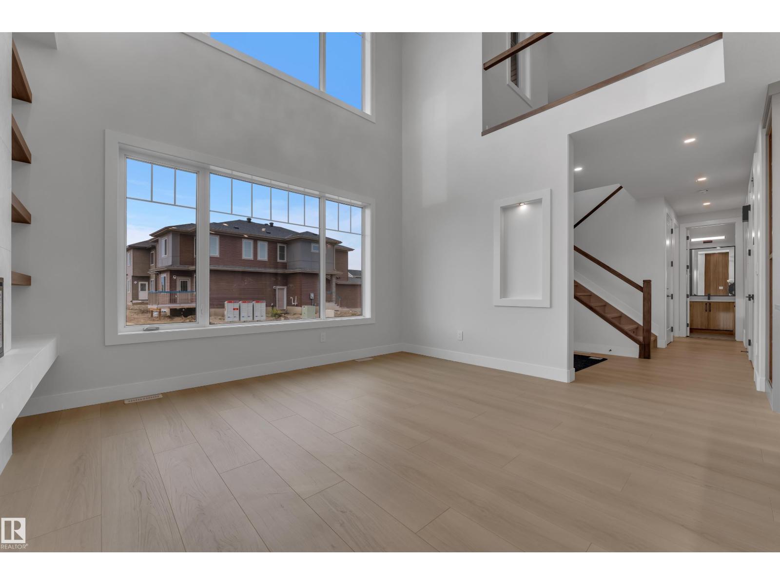 22335 85 Avenue NW, Rosenthal (Edmonton) — photo 9 of 30: Property photo