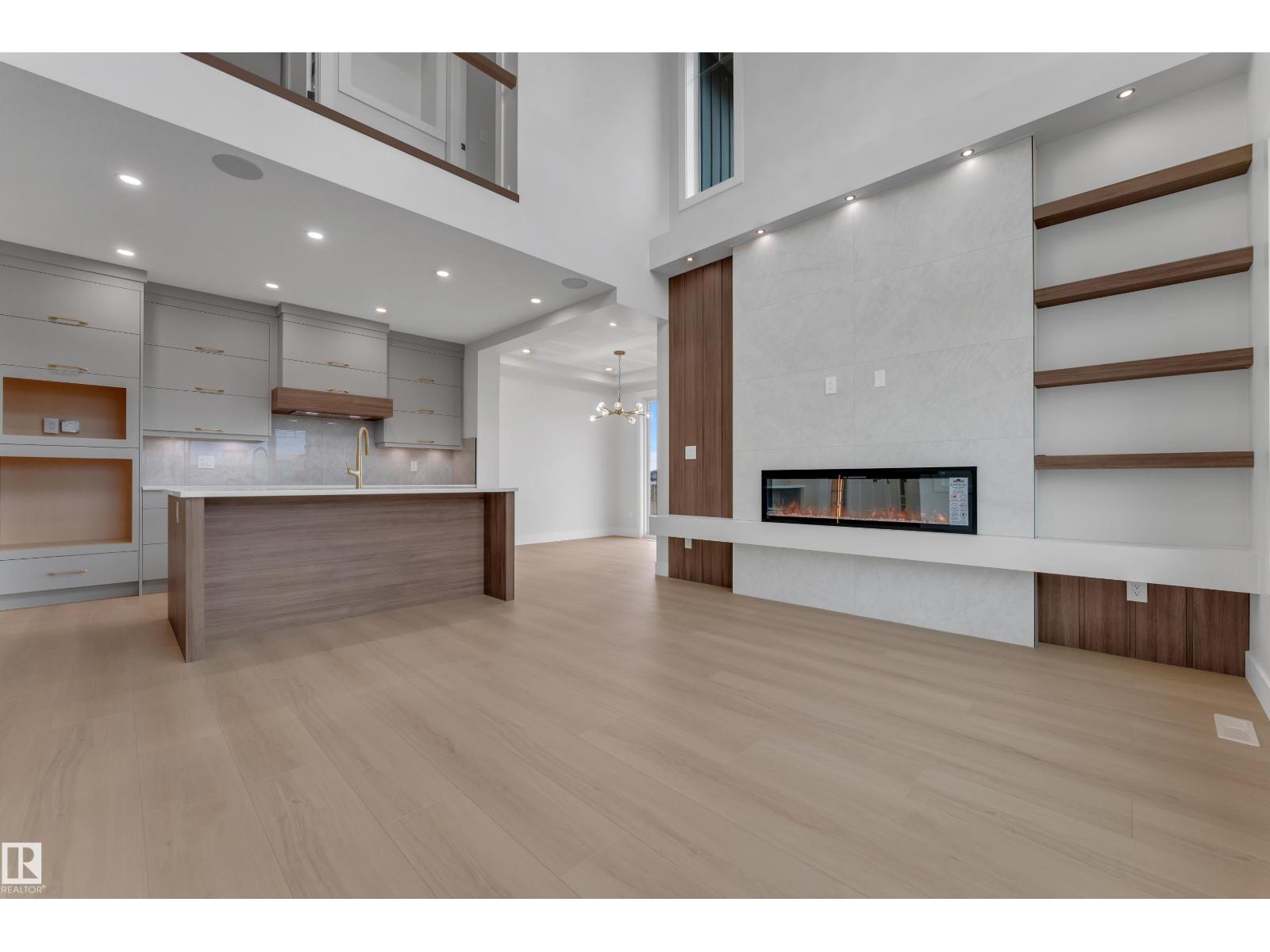 22335 85 Avenue NW, Rosenthal (Edmonton) — photo 5 of 30: Property photo