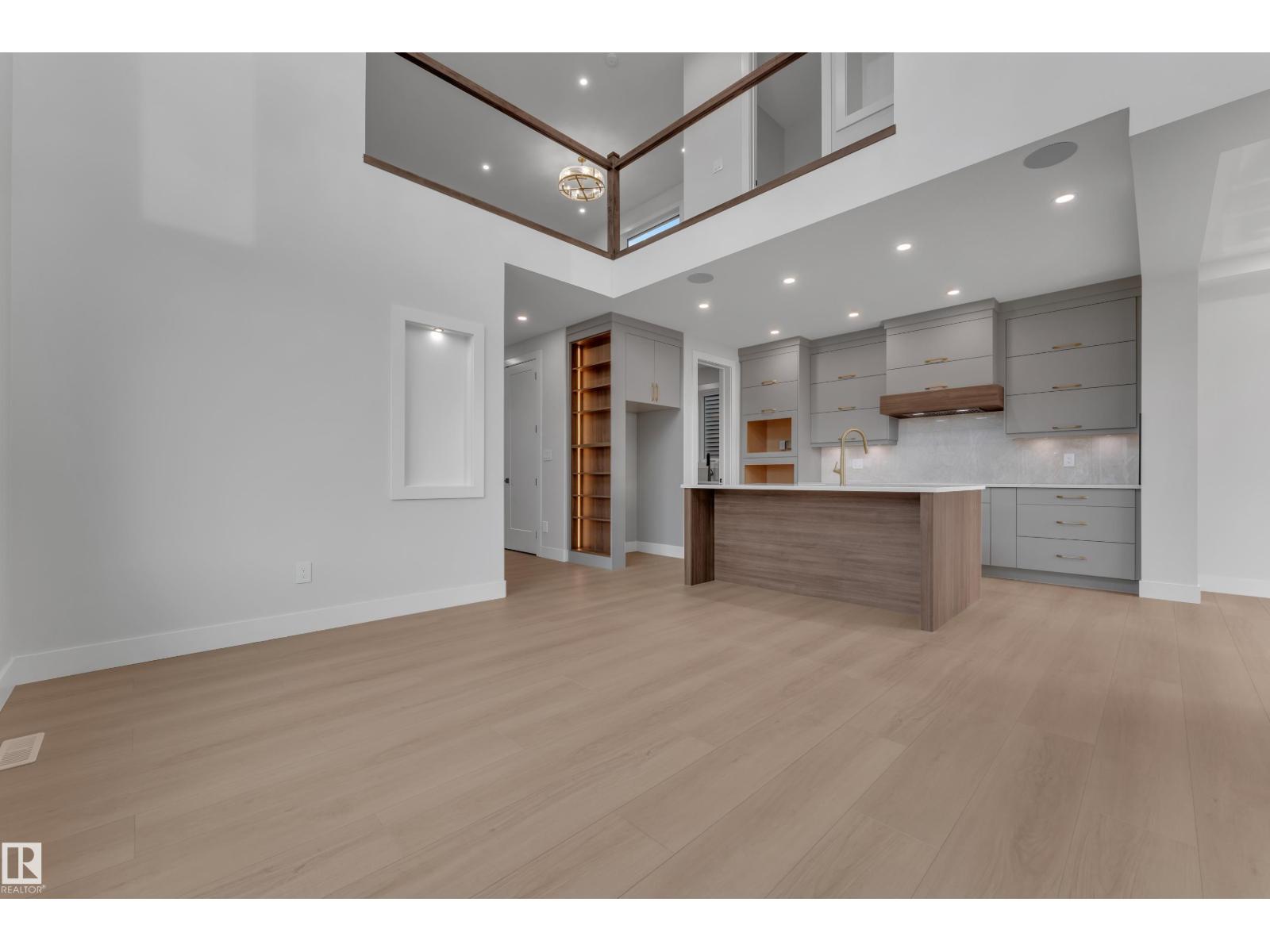 22335 85 Avenue NW, Rosenthal (Edmonton) — photo 6 of 30: Property photo