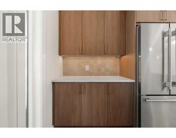 725 53 Avenue SW - photo 14