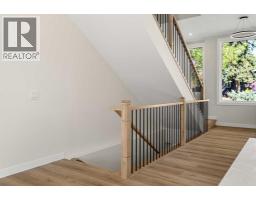 725 53 Avenue SW - photo 19