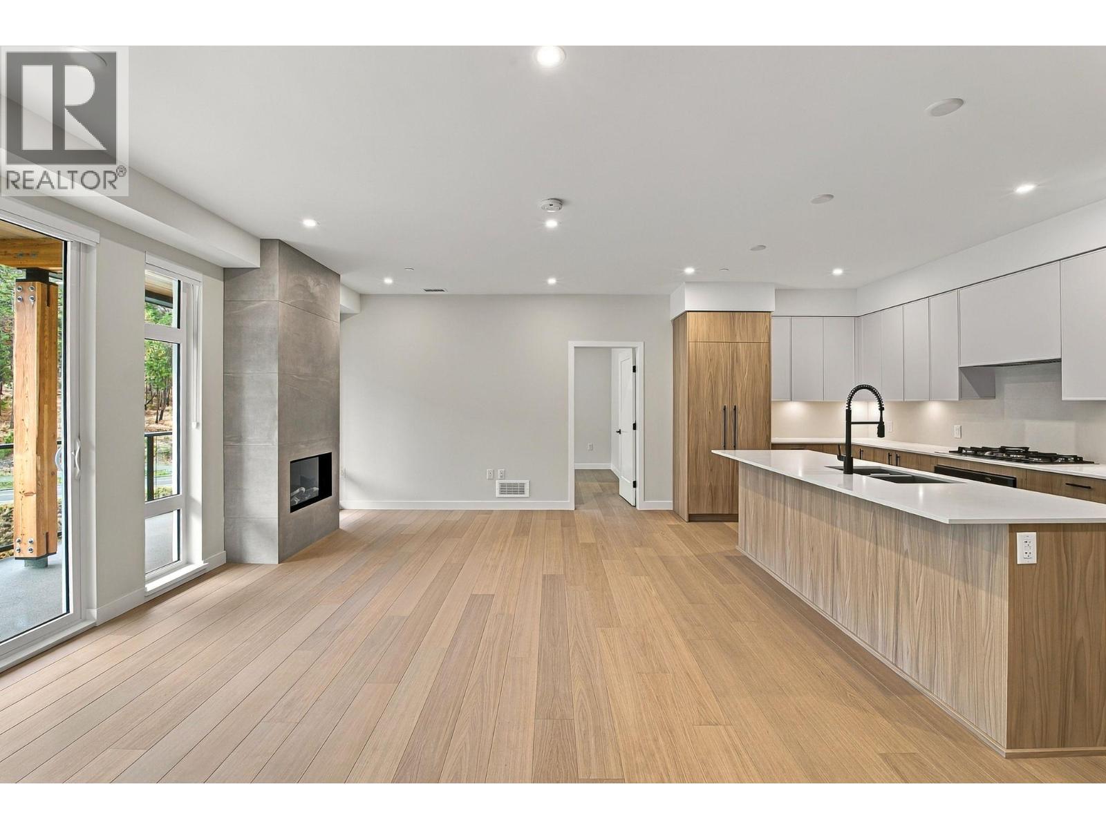 9652 Benchland Drive Unit# 404, Lake Country - Image 1