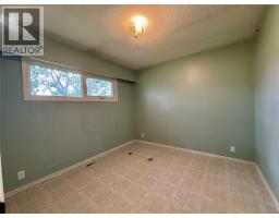 3074 208 Road, Dawson Creek, BC V1G0C3 Photo 12