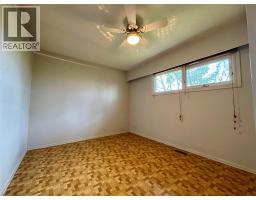 3074 208 Road, Dawson Creek, BC V1G0C3 Photo 14