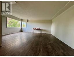 Kitchen - 3074 208 Road, Dawson Creek, BC V1G0C3 Photo 9