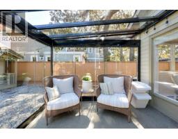 2563 Shelbourne St, Victoria, BC V8R4L7 Photo 26