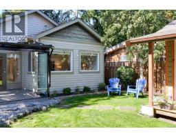 2563 Shelbourne St, Victoria, BC V8R4L7 Photo 50