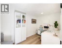 2563 Shelbourne St, Victoria, BC V8R4L7 Photo 53