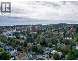 2563 Shelbourne St, Victoria, BC V8R4L7 Photo 92