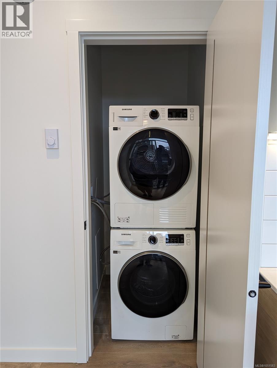 409 1097 View St, Victoria