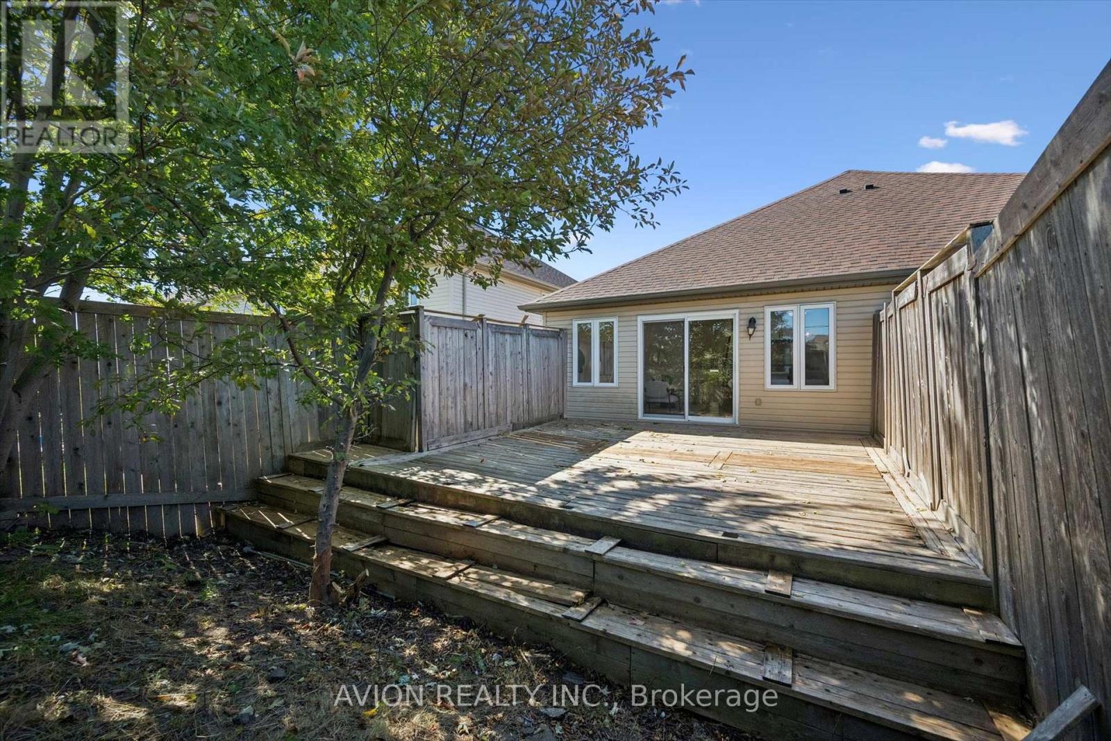 206 Buttercup Court, Waterloo, ON photo 42