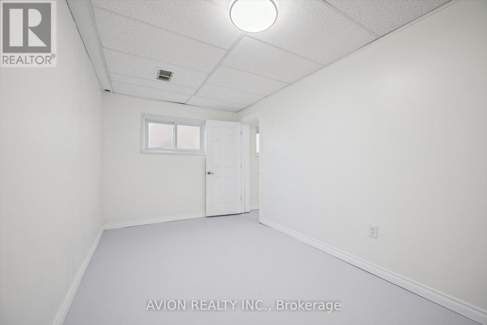 206 Buttercup Court, Waterloo, ON photo 35