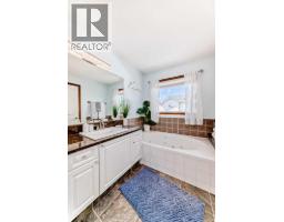 263 Coral Keys Drive NE - photo 30