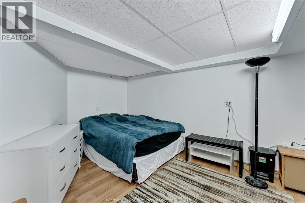 3090 FAIRLANE CRESCENT - 23