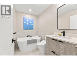 403 1015 Johnson St, Victoria, BC V8V3N6 Photo 29