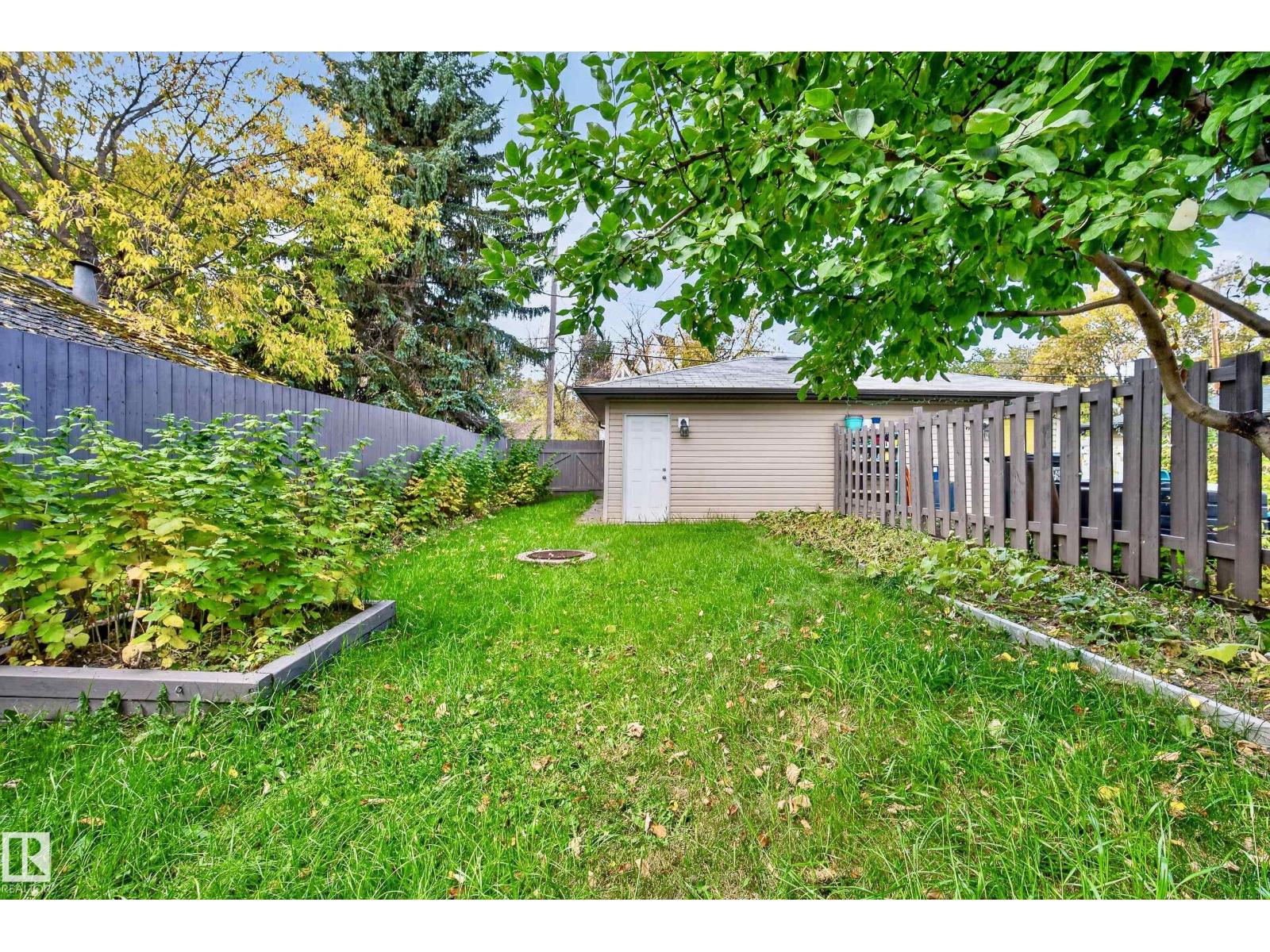 10216 150 ST NW - 36