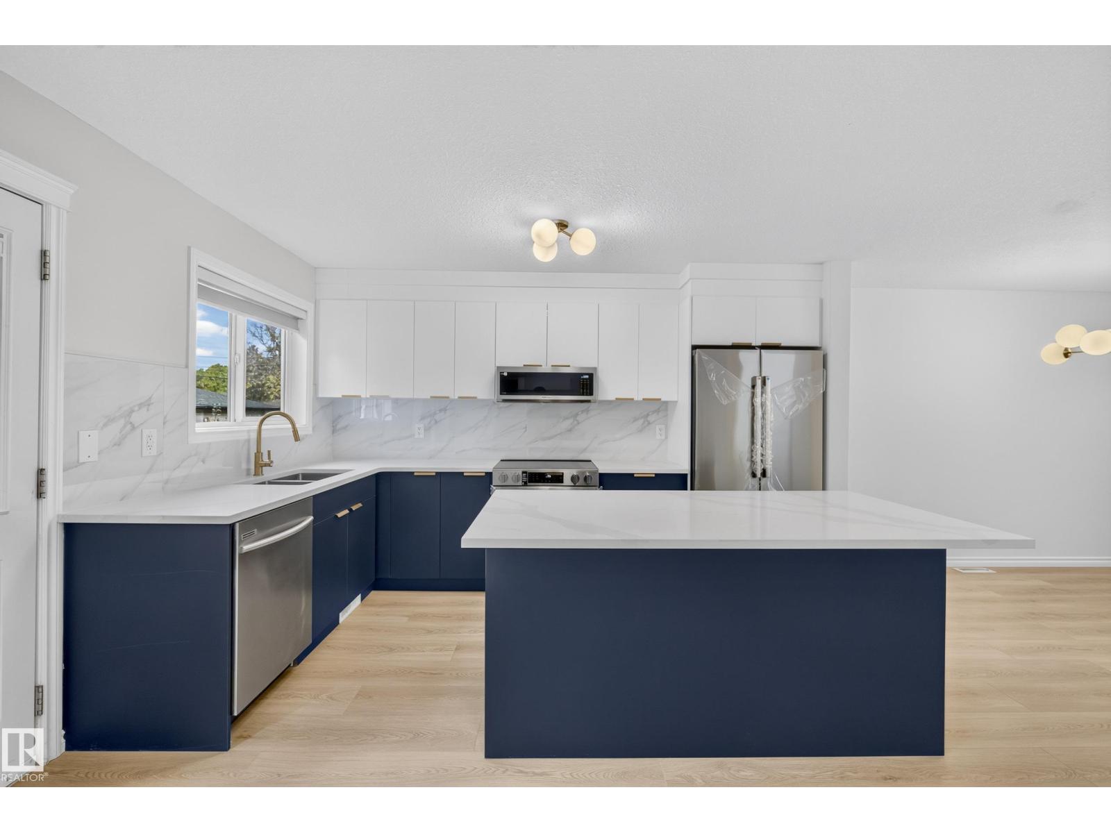 10216 150 ST NW - 7