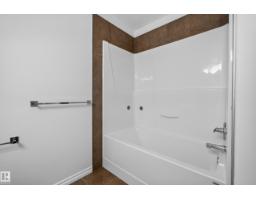 10216 150 St Nw Nw, Edmonton, AB T5P1P3 Photo 32