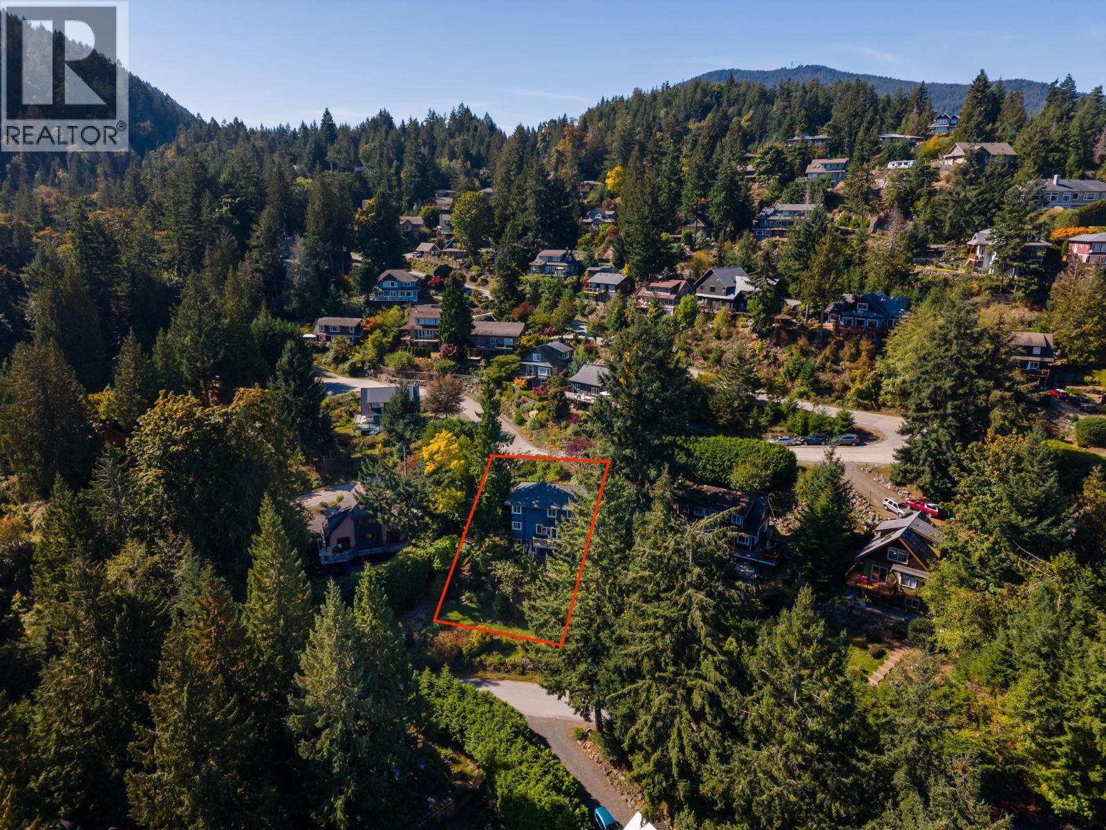 965 VILLAGE DRIVE, Bowen Island