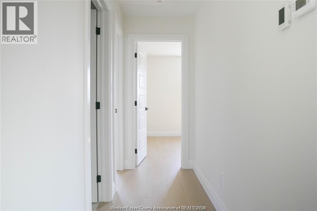 21 Hawthorne CRESCENT - 22