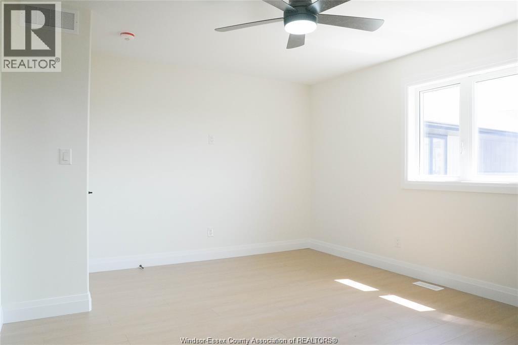 21 Hawthorne CRESCENT - 23