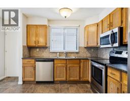 568 Strathcona Drive SW - photo 13
