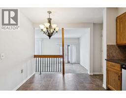 568 Strathcona Drive SW - photo 15