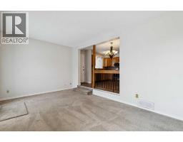 568 Strathcona Drive SW - photo 20