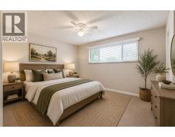 568 Strathcona Drive SW - photo 21