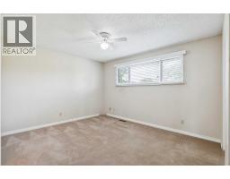 568 Strathcona Drive SW - photo 22