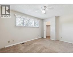 568 Strathcona Drive SW - photo 23