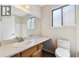 568 Strathcona Drive SW - photo 25