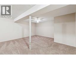 568 Strathcona Drive SW - photo 30