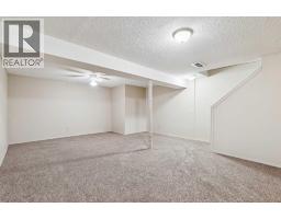 568 Strathcona Drive SW - photo 31
