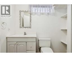568 Strathcona Drive SW - photo 33