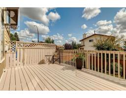 568 Strathcona Drive SW - photo 38