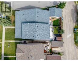 568 Strathcona Drive SW - photo 43