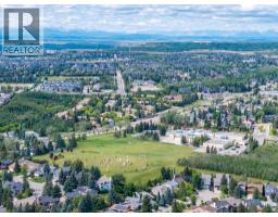 568 Strathcona Drive SW - photo 49
