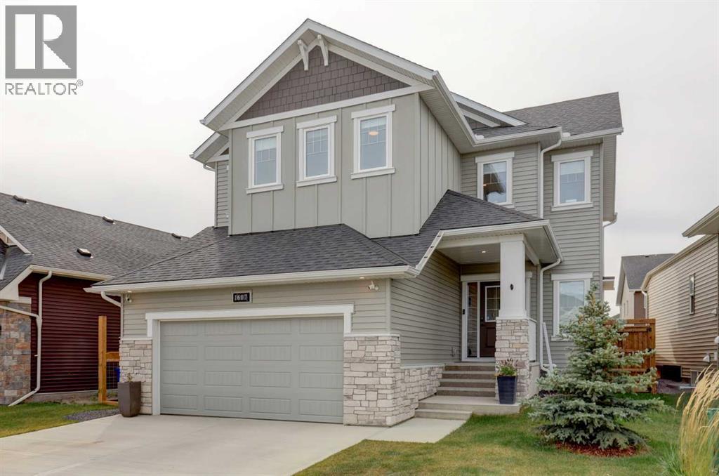 1607 Baywater Street SW - 2
