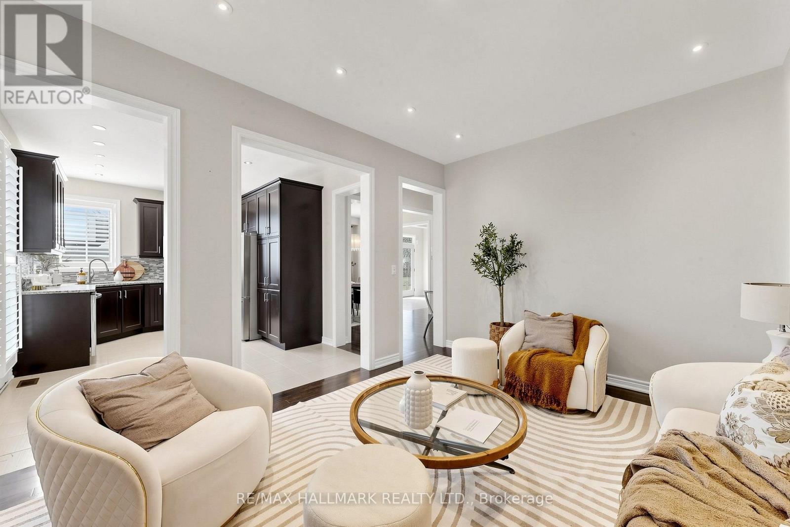 1 Bassview Court, Richmond Hill, ON photo 11