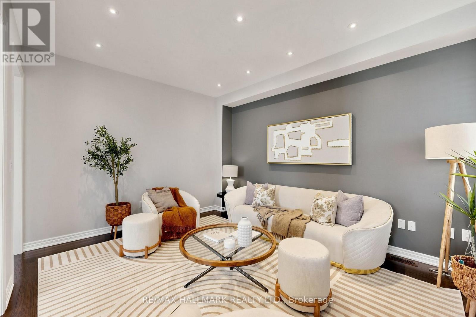 1 Bassview Court, Richmond Hill, ON photo 12