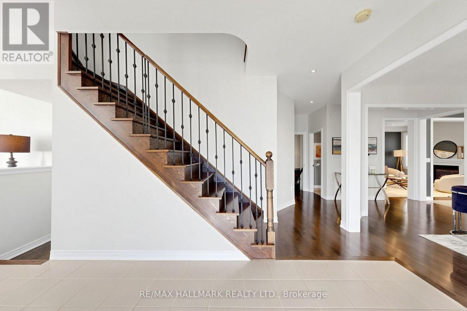 1 Bassview Court, Richmond Hill, ON photo 17