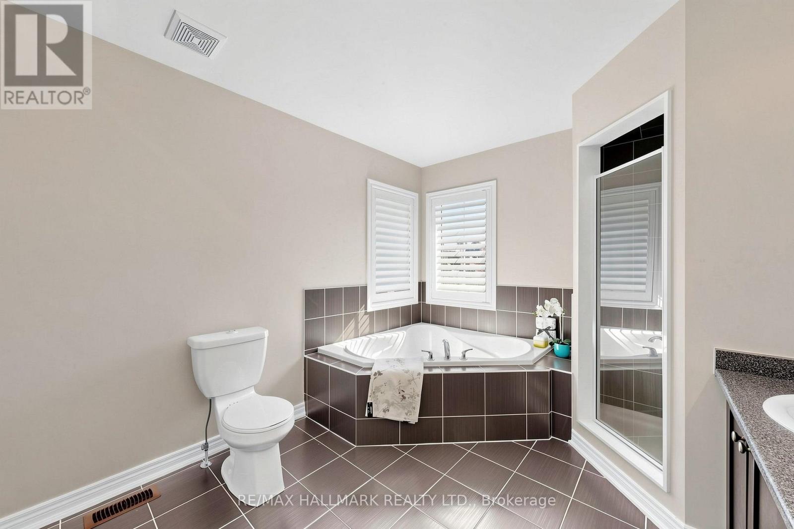 1 BASSVIEW COURT - 29