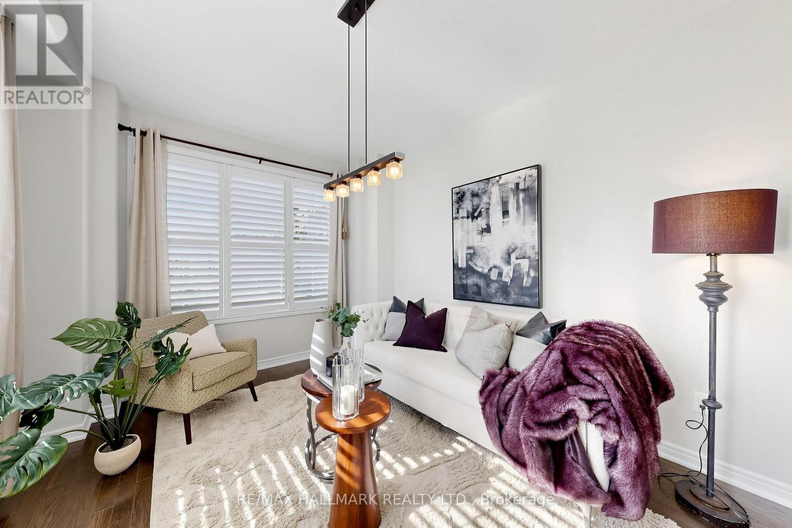 1 Bassview Court, Richmond Hill, ON photo 4