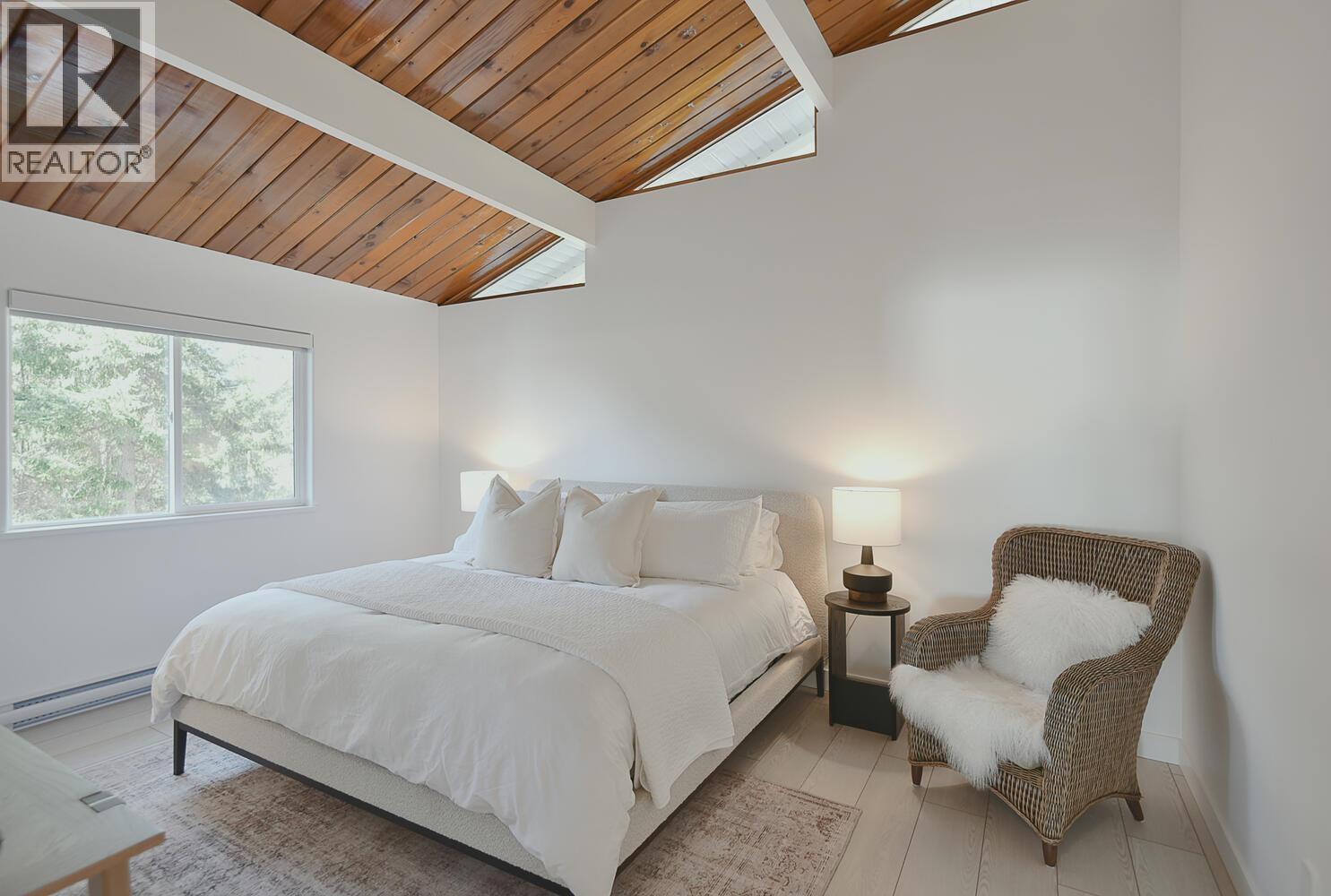 5350 SUSAN WAY, Halfmoon Bay