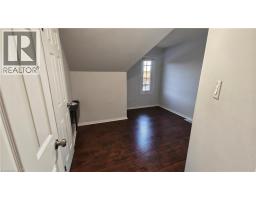 2110 Cleaver Avenue Unit# 215, Burlington, ON L7M3Z3 Photo 21